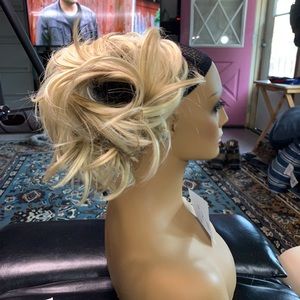 #89 long blond hair on a wire